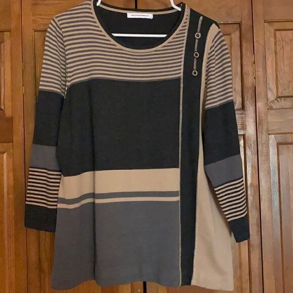 Allison Daley Sweater   - Picture 1 of 8